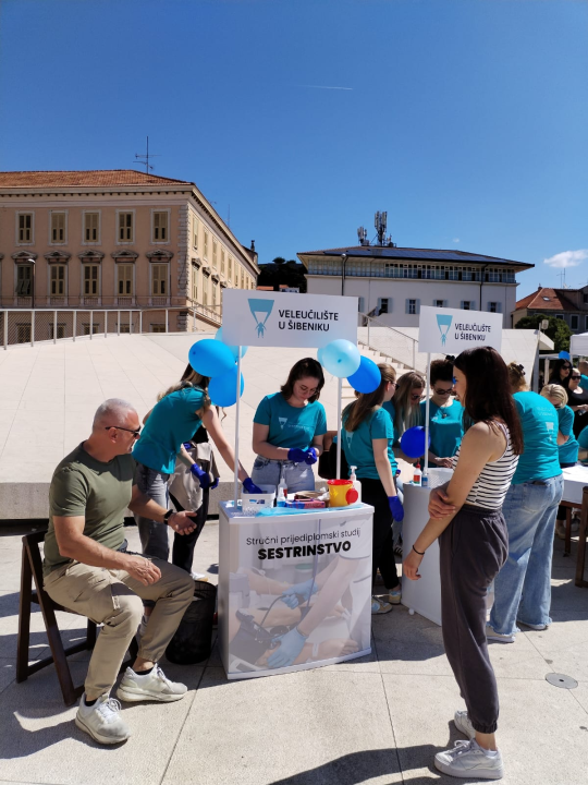 Studij sestrinstva u Šibeniku slavi drugi rođendan: Mjerio se tlak i šećer, vježbala se prva pomoć