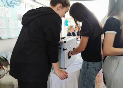 Fotografija 5 - Dan otvorenih vrata Medicinske škole Šibenik: 'Vaš će poziv u budućnosti spašavati mnoge živote'