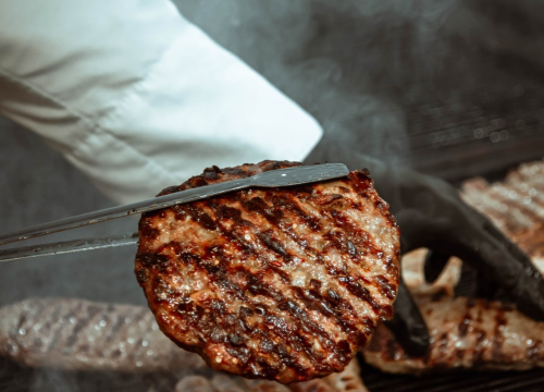 Fotografija 5 - FOTO Uživajte u ugodnom ambijentu nove terase restorana Leonardo BBQ & More!