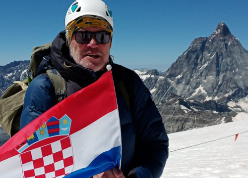 Feručo je u 35. godini izgubio vid, ali i dalje aktivno planinari