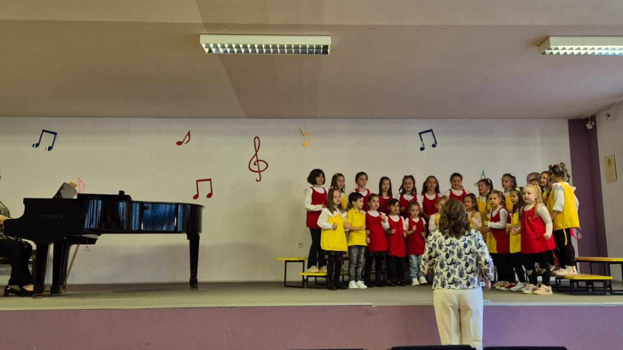 U Drnišu održan susret zborova osnovnih škola Šibensko-kninske županije