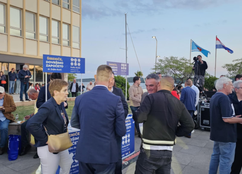 Fotografija 3 - HDZ Šibensko-kninske županije proslavio 35. obljetnicu: Finale slavlja uz šibenski koncert 'Četiri Tenora'