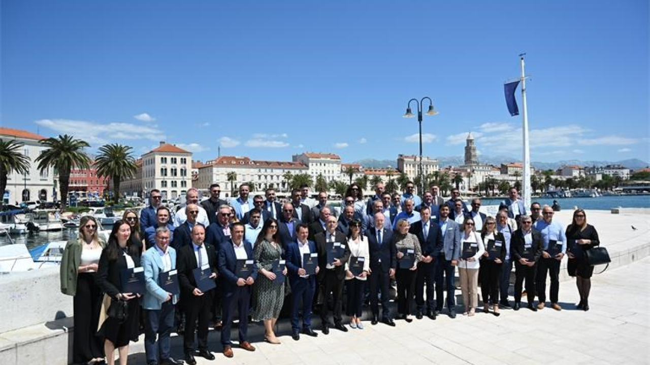 Igralište na Jadriji dočekat će svoju obnovu, a uredit će se i Dječji vrtić Tintilinić