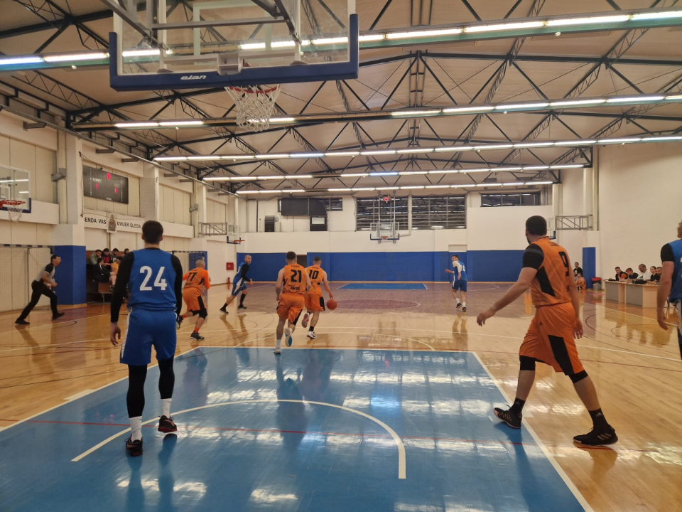 Karika osvojila Šibensku rekreativnu košarkašku ligu