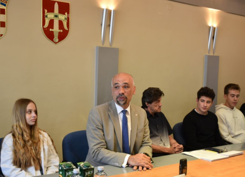 Fotografija 22 - Najuspješniji učenici na prijemu kod župana: ‘Budite ponosni na sebe kao što smo mi ponosni na vas’