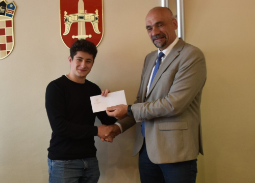 Fotografija 4 - Najuspješniji učenici na prijemu kod župana: ‘Budite ponosni na sebe kao što smo mi ponosni na vas’