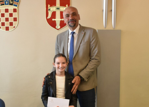 Fotografija 8 - Najuspješniji učenici na prijemu kod župana: ‘Budite ponosni na sebe kao što smo mi ponosni na vas’