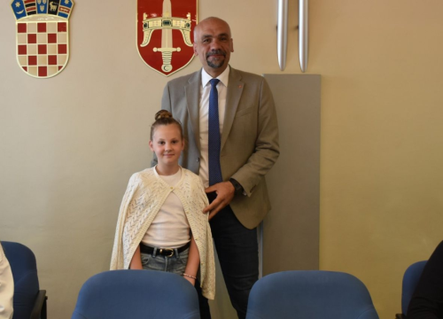 Fotografija 10 - Najuspješniji učenici na prijemu kod župana: ‘Budite ponosni na sebe kao što smo mi ponosni na vas’