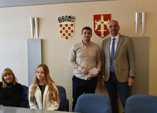 Fotografija 6 - Najuspješniji učenici na prijemu kod župana: ‘Budite ponosni na sebe kao što smo mi ponosni na vas’