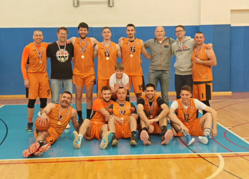 Fotografija 15 - Karika osvojila Šibensku rekreativnu košarkašku ligu