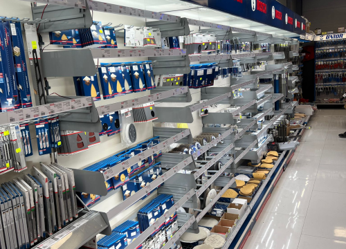 Fotografija 20 - FOTO Besplatna hrana i piće, ogromni popusti i zabava – Građa preuredila svoju poslovnicu u Šibeniku!