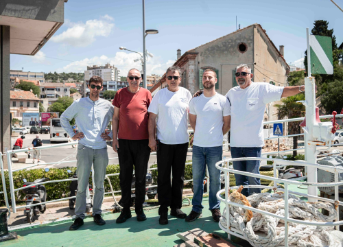 Fotografija 2 - 'Tijat' isplovio na probnu vožnju zbog certifikata: Župan Jelić prvi put na kultnom brodu