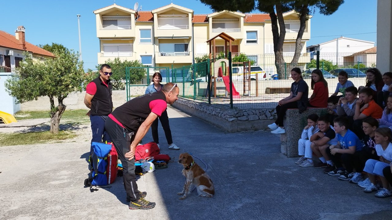 Služba civilne zaštite Šibenik i HGSS proveli edukaciju za 220 djece