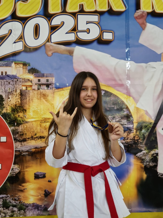 FOTO Karataši Šibenika se za kraj sezone na Miminac vratili sa 11 medalja iz Hercegovine