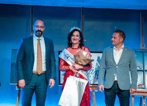 Miss mama u središtu skandala: Nagovarala roditelje i bivše učenike da glasaju za HDZ-ovca