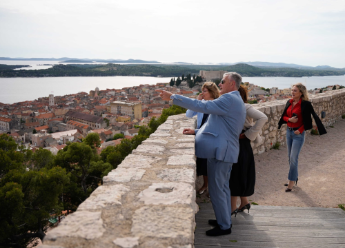 Fotografija 2 - Ministrica zdravstva Irena Hrstić posjetila OB Šibenik: Iskazala podršku projektu izgradnje nove bolnice