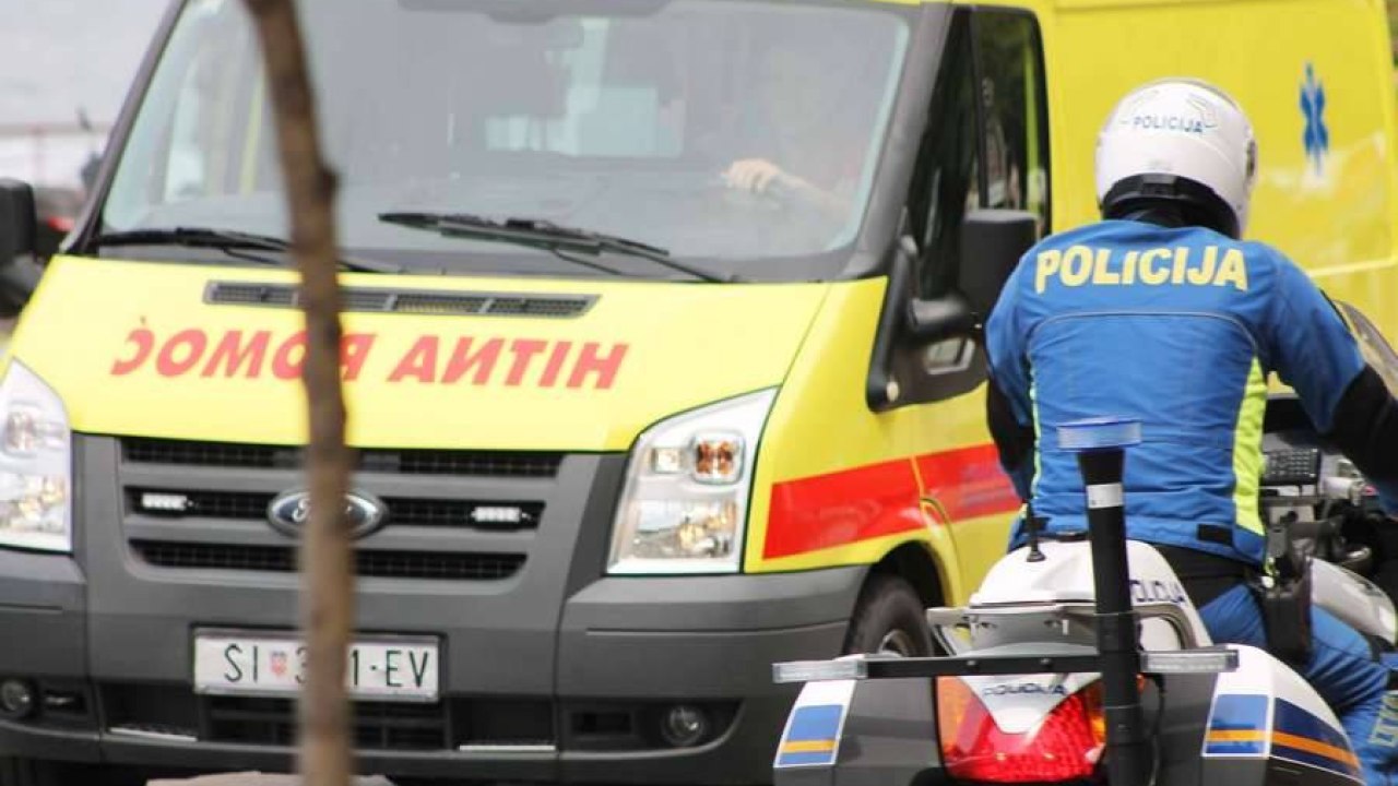 Vozača (73) mopeda 'zanijelo' u polukružnom okretanju. U padu zadobio teške ozljede