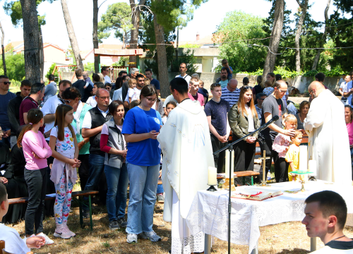 Fotografija 12 - Na Krapnju održan susret mladih i obitelji