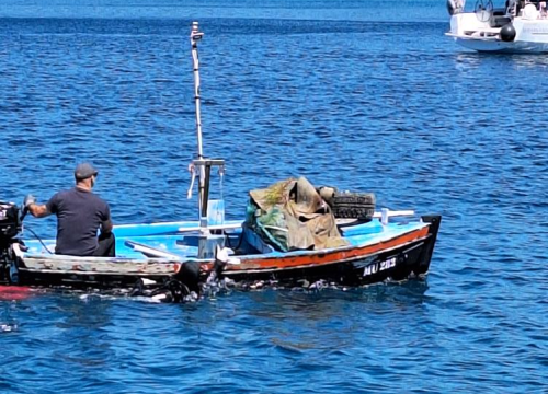 Fotografija 17 - Ekološka akcija na murterskim Podvrškama: Ronioci i volonteri izvukli hrpu otpada iz mora
