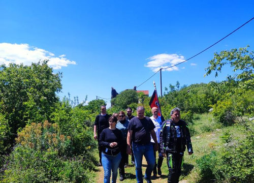 Fotografija 3 - UDVRD Grada Šibenika obilježio 33. godišnjicu bitke za Stolove i odao počast poginulima