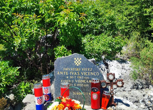 Fotografija 11 - UDVRD Grada Šibenika obilježio 33. godišnjicu bitke za Stolove i odao počast poginulima