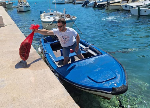 Fotografija 15 - Ekološka akcija na murterskim Podvrškama: Ronioci i volonteri izvukli hrpu otpada iz mora