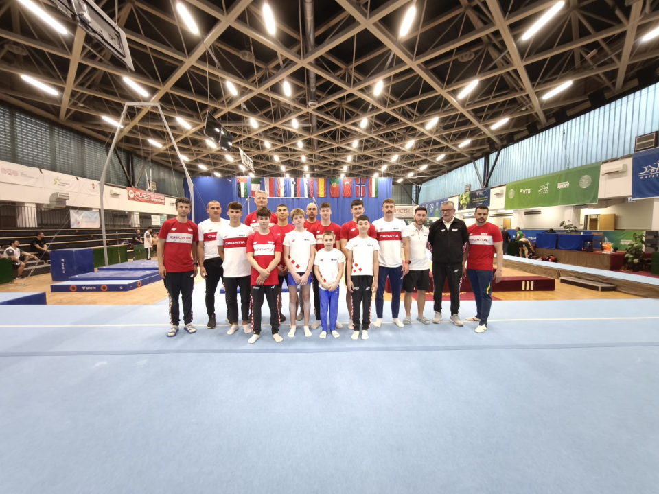 FOTO Šibenski gimnastičar Roko Zorić nastupio za juniore Hrvatske te ušao u tri finala