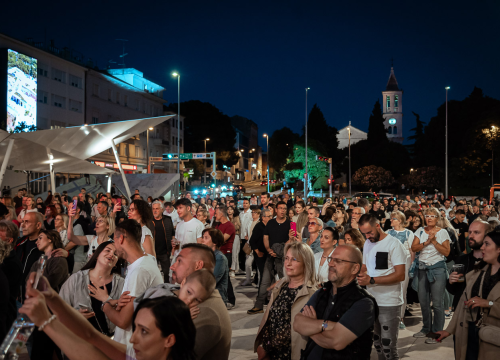 Fotografija 24 - Gimazijalke i Dalmatino na Poljani