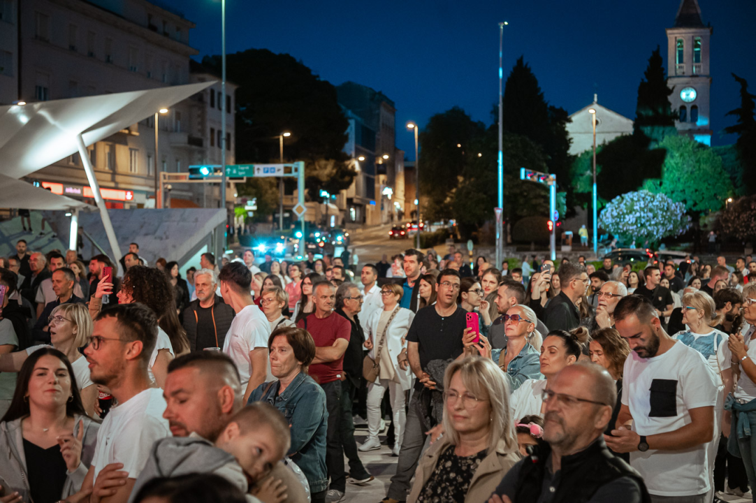 Gimazijalke i Dalmatino na Poljani