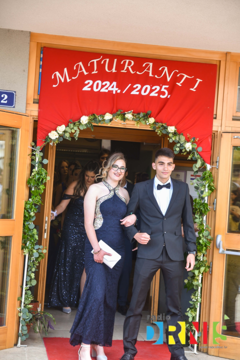 Maturalna večer u Drnišu