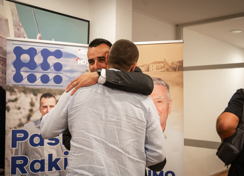Fotografija 12 - Burić i Rakić uvjerljivo slavili u Šibeniku i županiji, HDZ navodno dogovorio većinu u Županijskoj skupštini