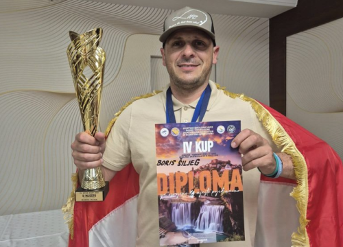Kninski ribolovac Boris Šiljeg srebrni na Jadransko-podunavskom kupu u Jajcu