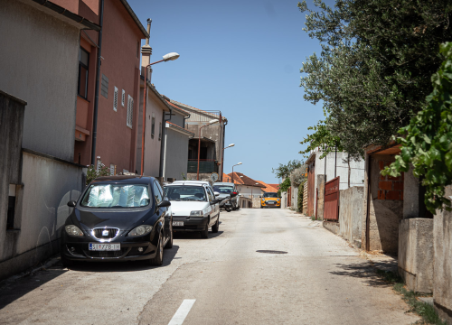 Fotografija 4 - FOTO Stanovnici Strossmayerove ulice žele da opet bude dvosmjerna: Pišu se peticije, dižu kaznene prijave, a pristižu žalbe i za Mostarsku i Mariborsku