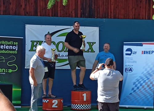Fotografija 3 - FOTO Vozačima AKK Rogoznica tri medalje na međunarodnoj brdskoj utrci