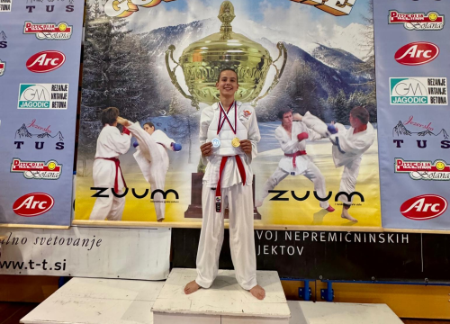 Fotografija 16 - FOTO Karateke Phoenixa iz Šenčura donijele u Murter 14 individualnih i dvije ekipne nagrade