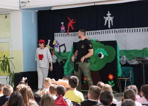 Policija kninske mališane podučila o njihovim pravima