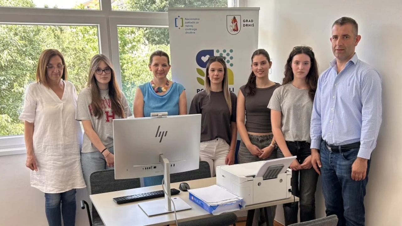 Gradonačelnik Drniša obišao novouređeni prostor koji će koristiti mladi