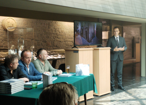 Fotografija 9 - Predstavljena monografija 'Kapi kamena': 'Željeli smo predstaviti običaje naše županije i zastupiti svaku općinu i grad'