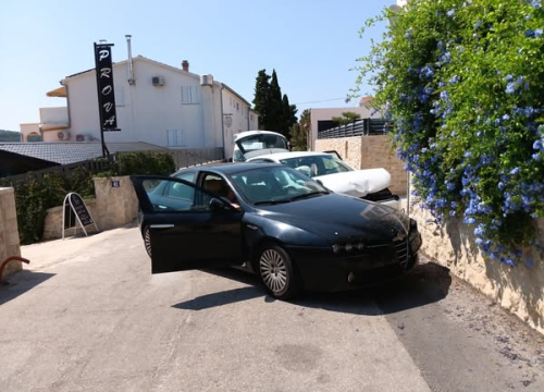 Pripazite, zbog lakše prometne nesreće otežan promet Zapadnom Gomilicom u Tisnom