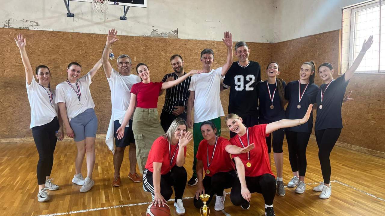 Sport i plemeniti cilj: Studentski zbor obilježio 20 godina Veleučilišta u Kninu humanitarnim turnirom u basketu