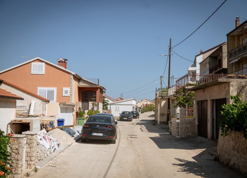 Fotografija 22 - Nekretnine u Njivicama sve traženije, grad planira čvorove za lakši ulaz u Šibenik