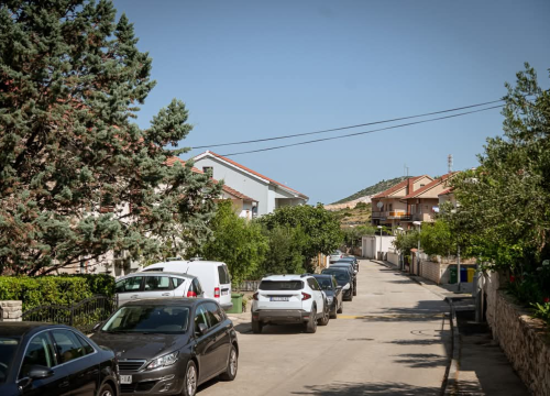 Fotografija 19 - Nekretnine u Njivicama sve traženije, grad planira čvorove za lakši ulaz u Šibenik