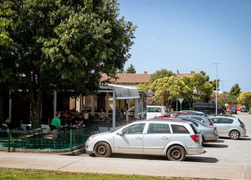 Fotografija 6 - Nekretnine u Njivicama sve traženije, grad planira čvorove za lakši ulaz u Šibenik