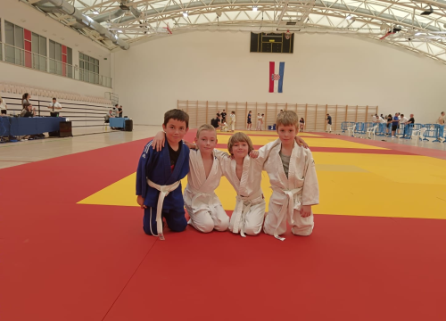 Fotografija 1 - Judo klub Šibenik iz Omiša se vratio s čak 16 medalja