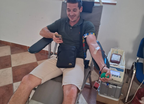 Fotografija 5 - Uspješna akcija darivanja krvi u Rogoznici: Prikupljeno 23 doze dragocjene tekućine