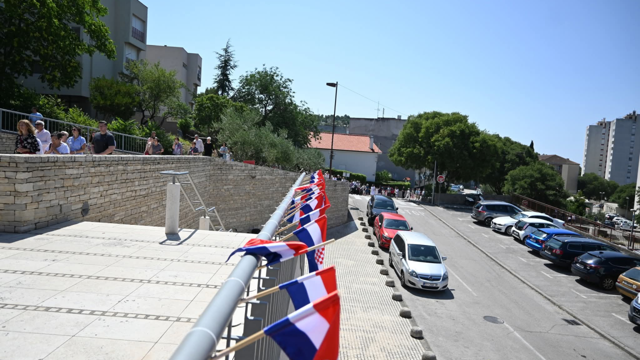 U župi sv. Ante Padovanskog proslavljeno Tijelovo, uslijedila je procesija Šubićevcem