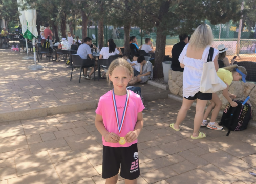 Fotografija 17 - U sklopu MDF-a održan teniski turnir za najmlađe na Šubićevcu