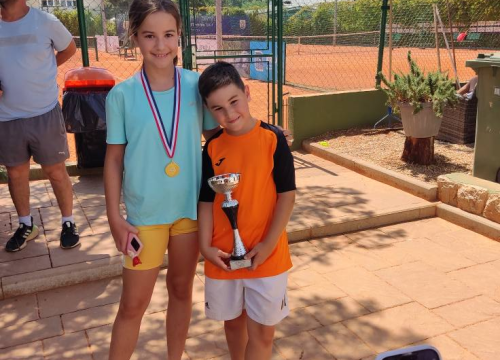 Fotografija 12 - U sklopu MDF-a održan teniski turnir za najmlađe na Šubićevcu