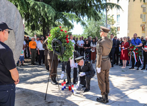 Fotografija 8 - Položeni vijenci na Baldekinu povodom 34. obljetnice osnutka slavne 113. brigade HV