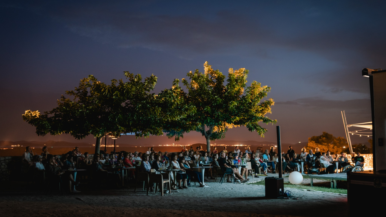 Ljetno kino Barone starta uz ritmove jugoslavenskog funka i vinilnu retronostalgiju